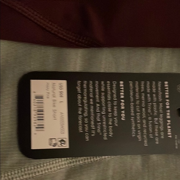 Allbirds Green and Blue Bike Shorts for Active Comfort - Picture 4 of 5